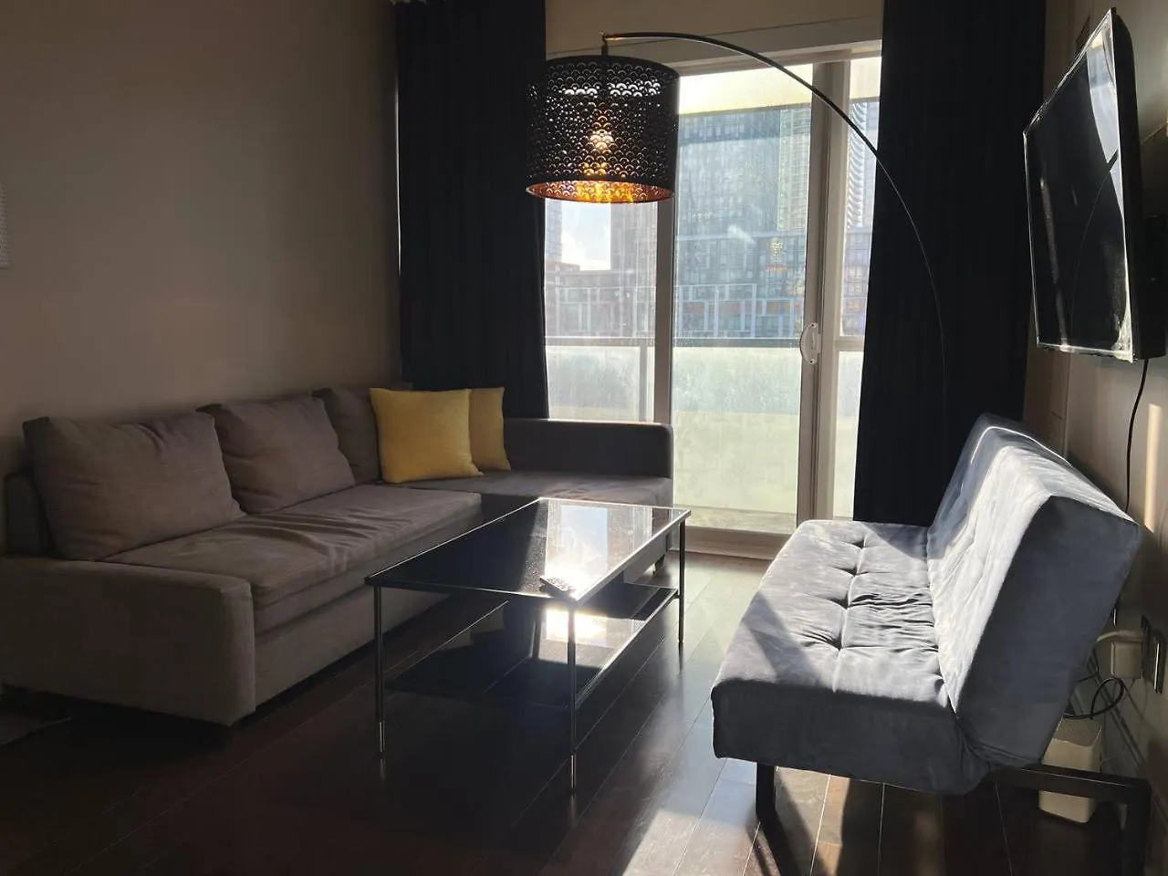 Grand View Suites Toronto 0*,