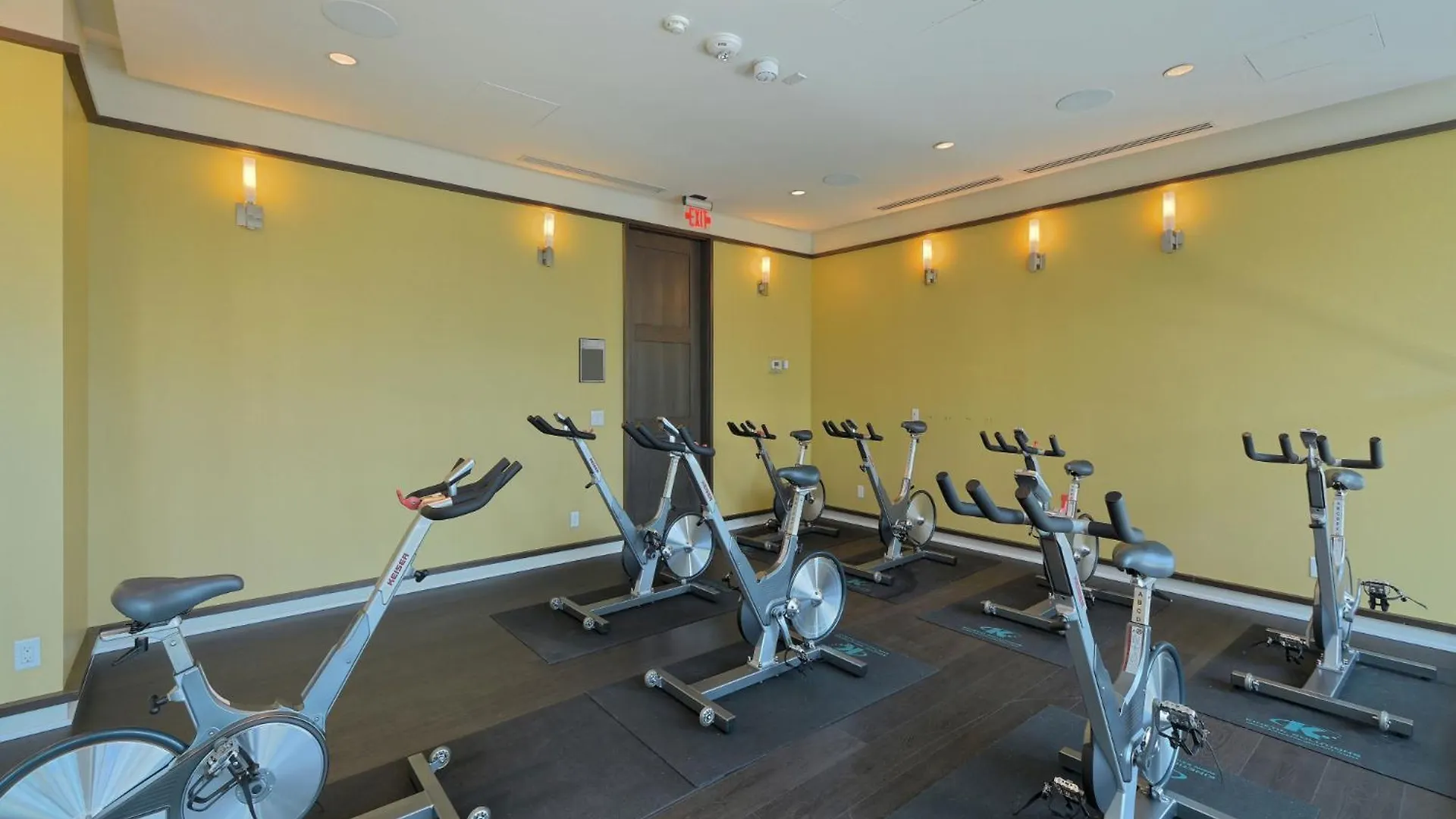 Grand View Suites Toronto Apartament