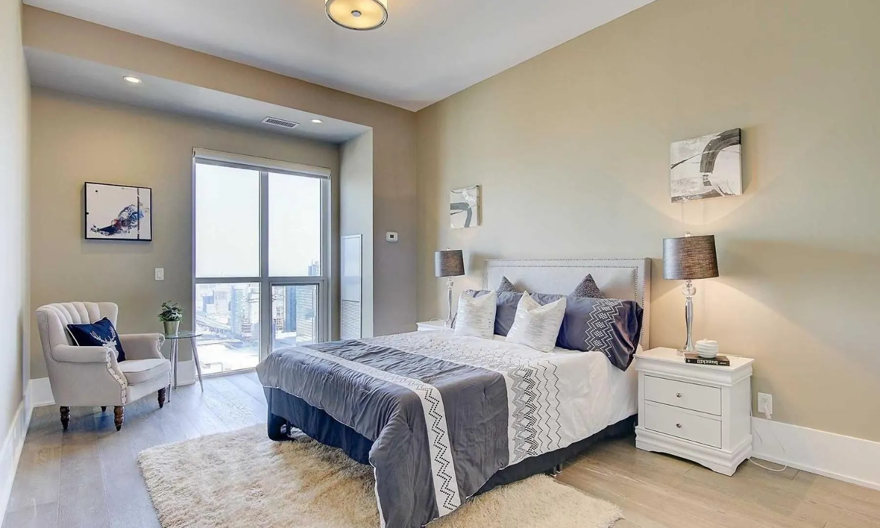 Grand View Suites Toronto Apartament