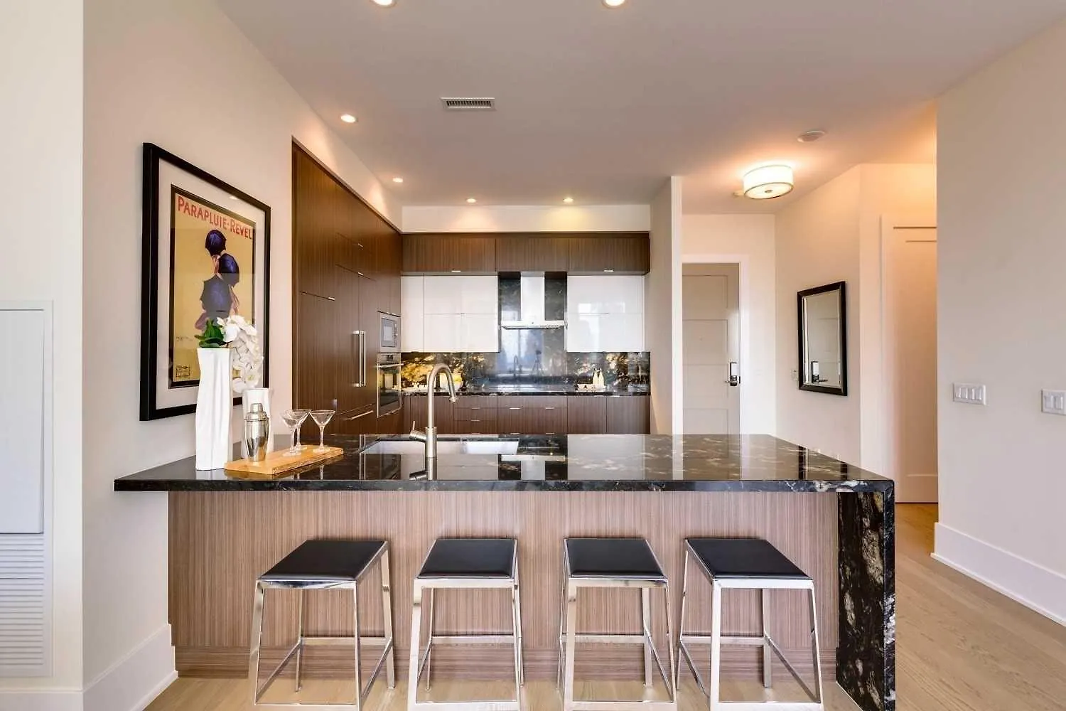 Grand View Suites Toronto Apartament
