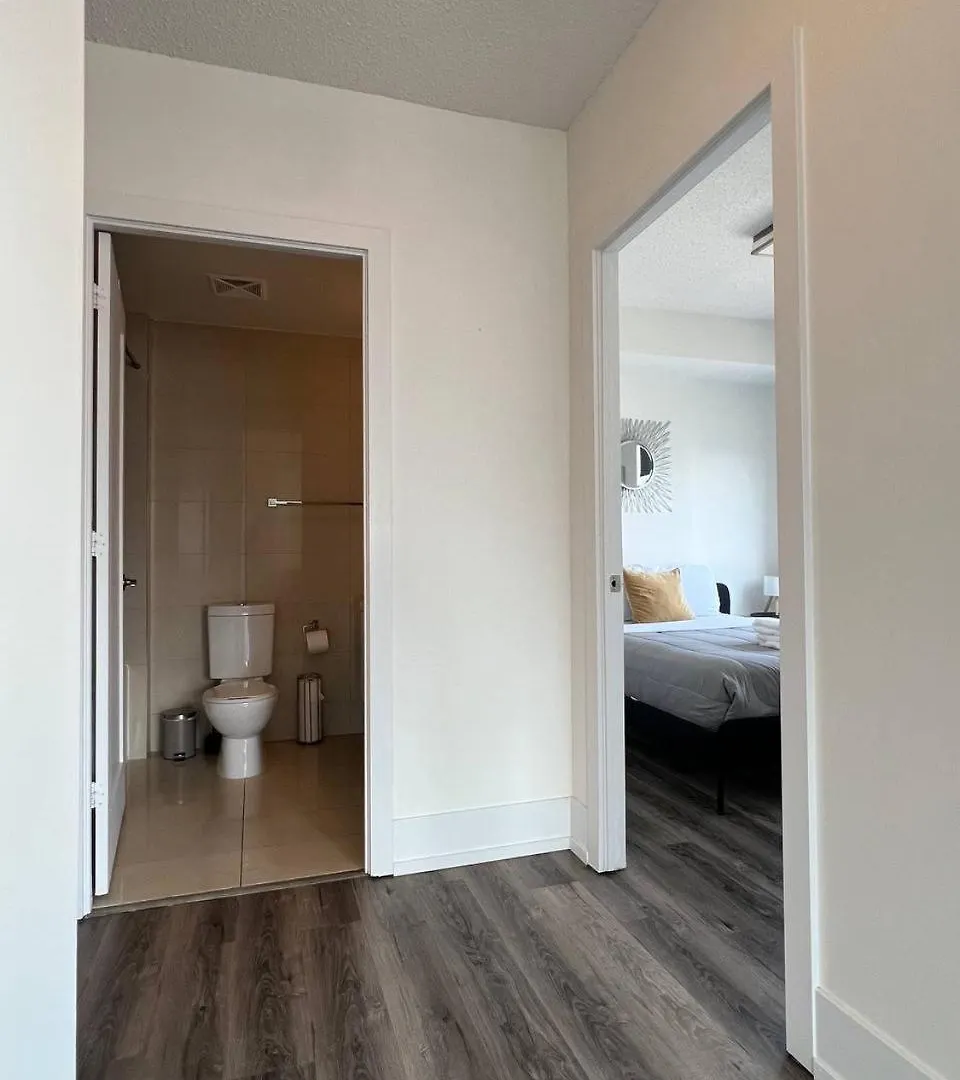 טורונטו Grand View Suites